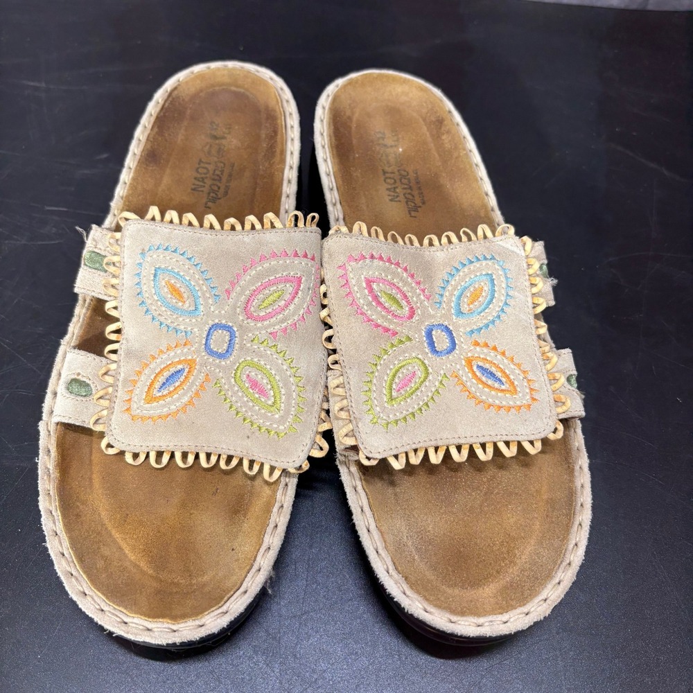 Naot Embroidered Slides Sandals Womens 42 Beige Colorful Tile Flower Boho Tiki